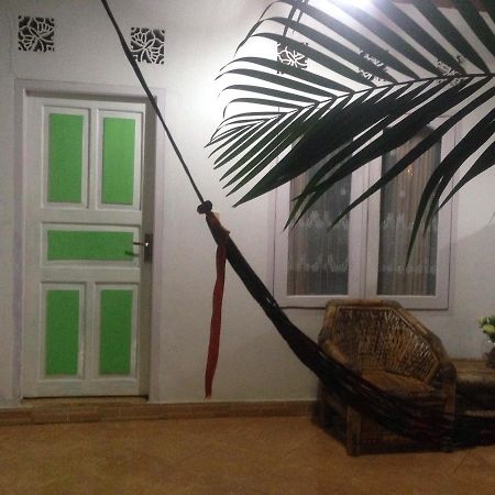 Good For Ya Knee Hostel & Bungalows (Adults Only) Gili Trawangan Exteriér fotografie
