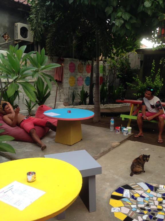 Good For Ya Knee Hostel & Bungalows (Adults Only) Gili Trawangan Exteriér fotografie