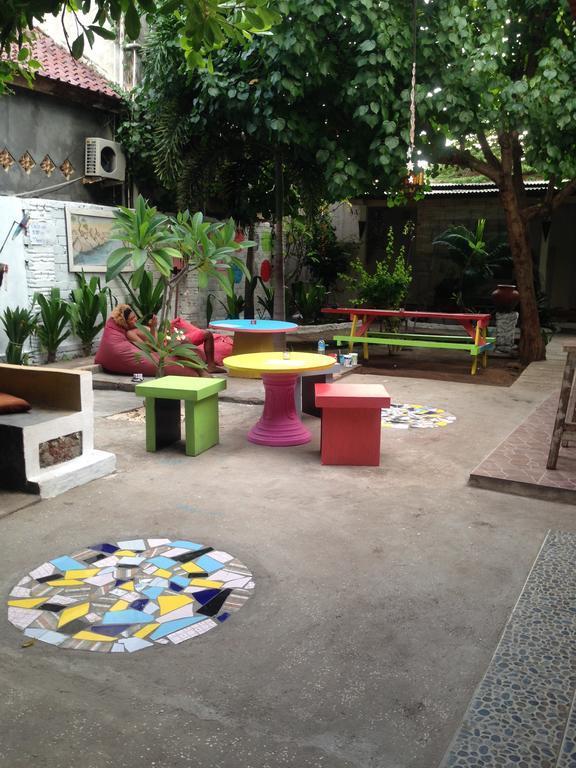Good For Ya Knee Hostel & Bungalows (Adults Only) Gili Trawangan Exteriér fotografie